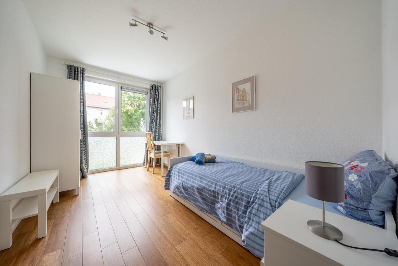 Private Rooms Hannover Exterior photo
